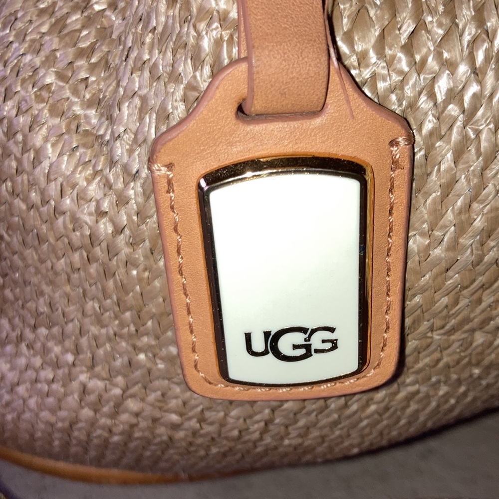 UGG Handbag/purse or beach bag price reflects condition - Picture 4 of 16